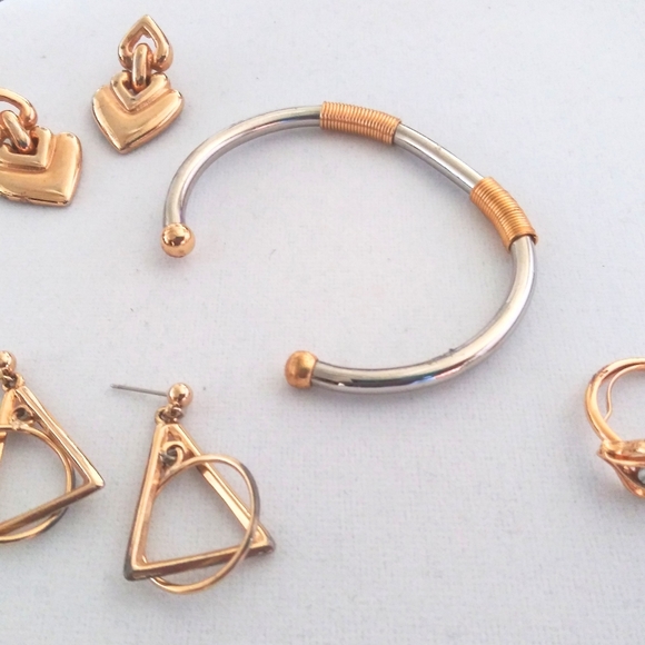 Vintage Jewelery Set - Picture 5 of 6